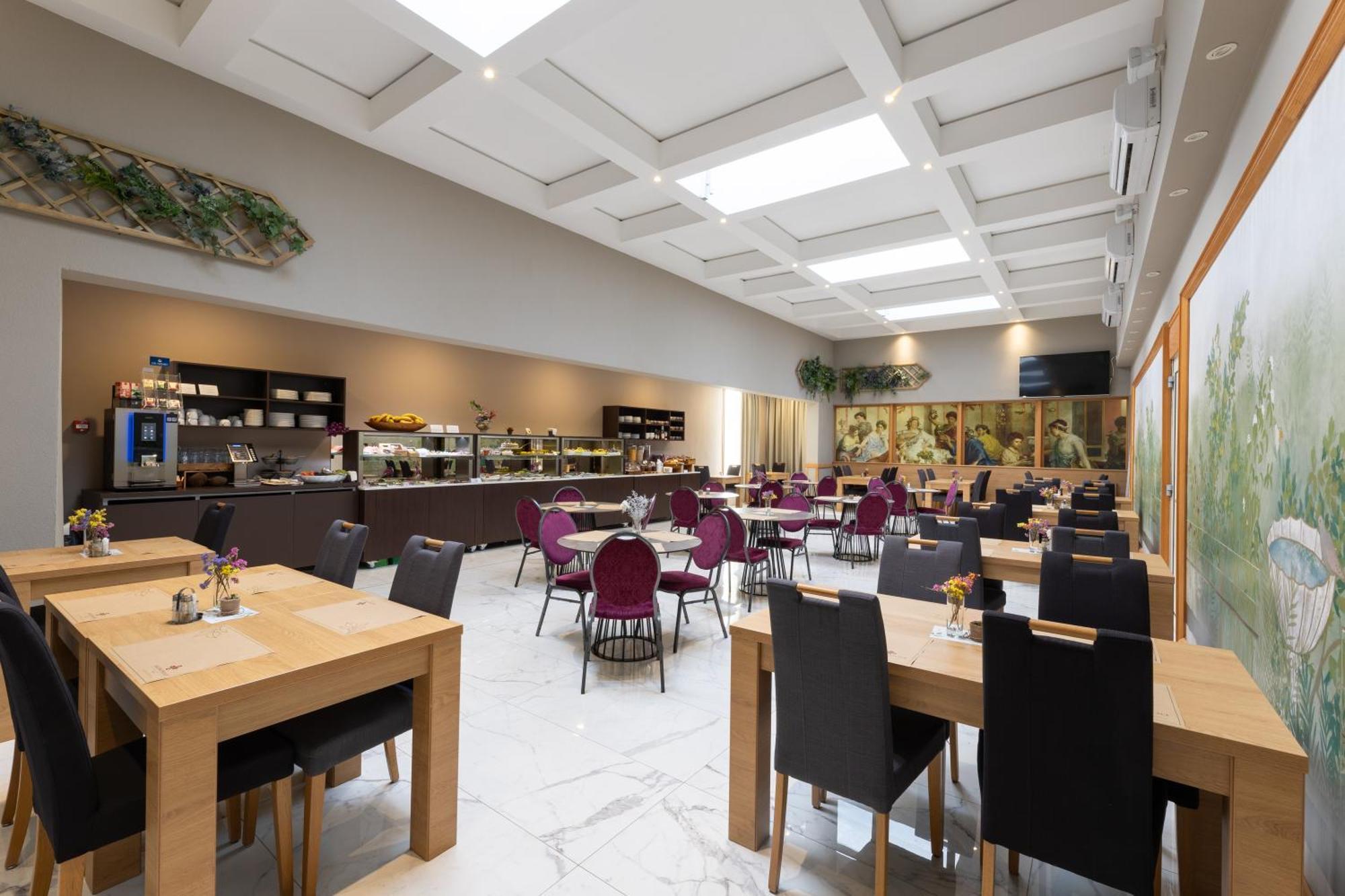 Palace 4* Solin